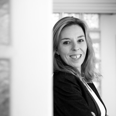 Caroline Paris